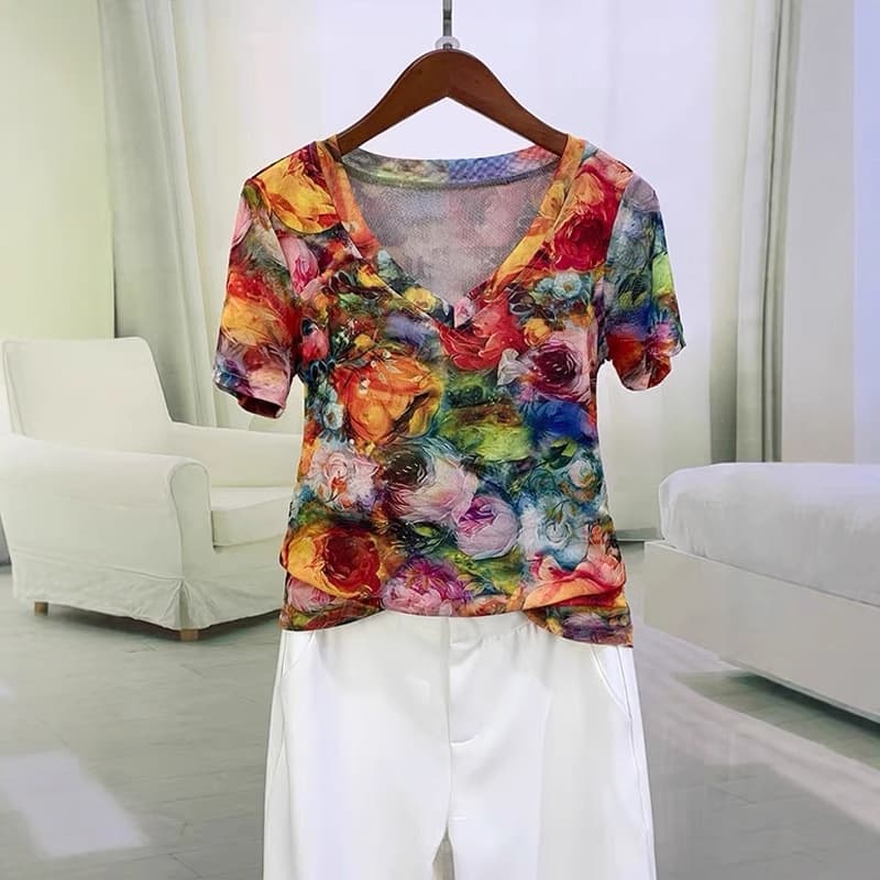 Factory Direct Sales Wholesale Super Fairy Gauze Printed Age-Reducing Mesh Tops for Women Short-Sleeved Summer V Neck Slimming Look and Fashionable