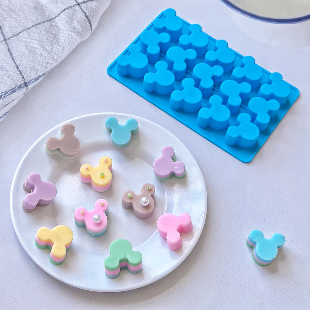 15-Cavity Animal Mickey Mouse Chocolate Silicone Mold Cake Pudding Dessert Mold Soap Baking Tool 567