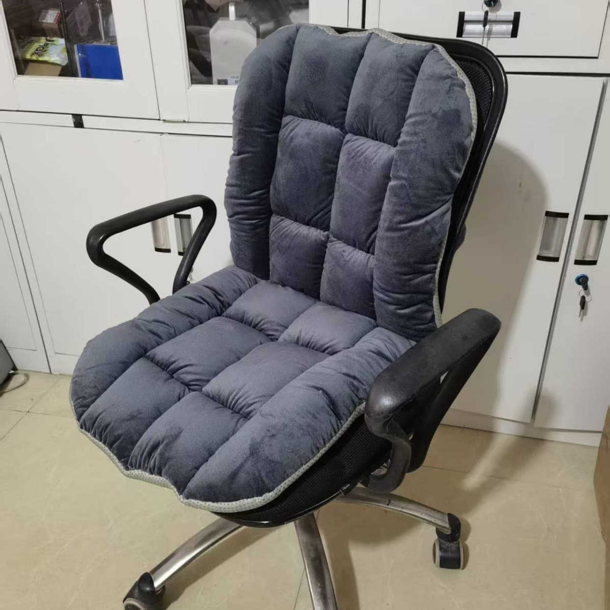 Cross-border thickened one-piece seat cushion office chair cushion backrest integrated heating seat cushion student chair cushion wholesale