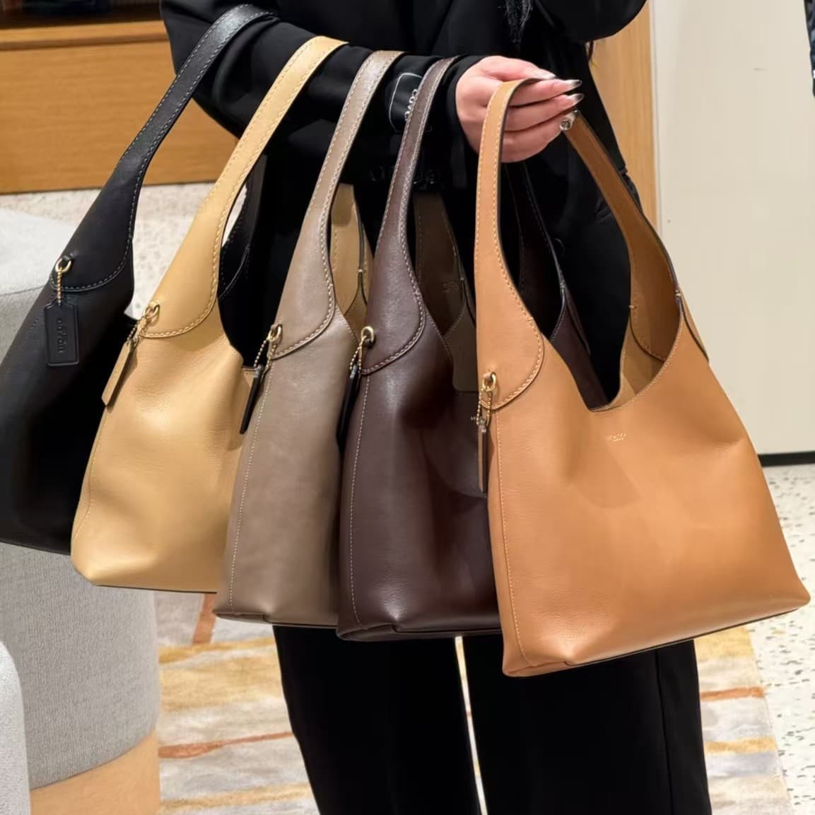 Kou C's Outlet Brooklyn Brooklyn Tote Bag Large Capacity One-Shoulder Commuting Underarm Tote Bag Versatile