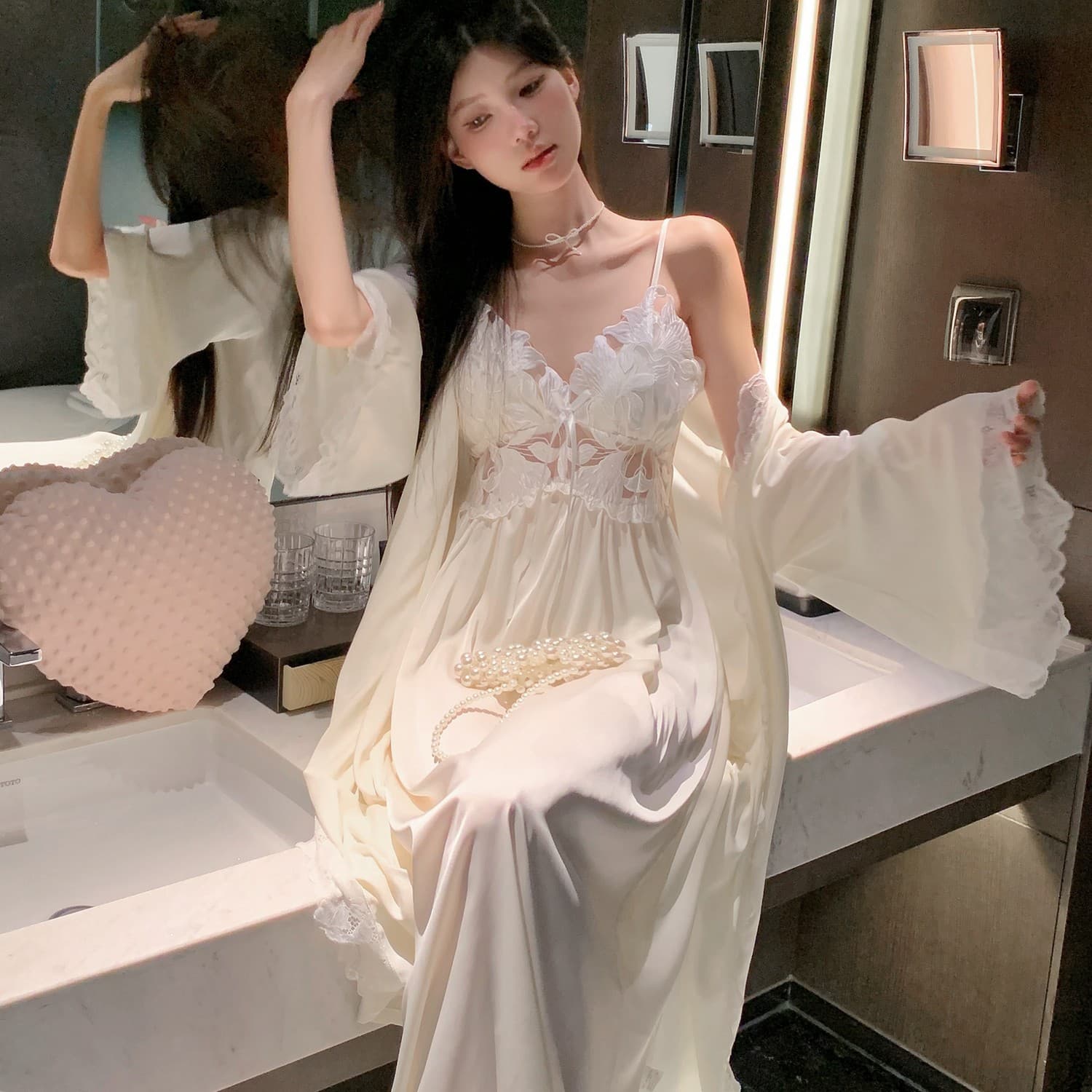 French Romantic Silk Nightgown Set with Built-in Bra, Long Court-Style Robe, Two-Piece Set, High-End Sleepwear