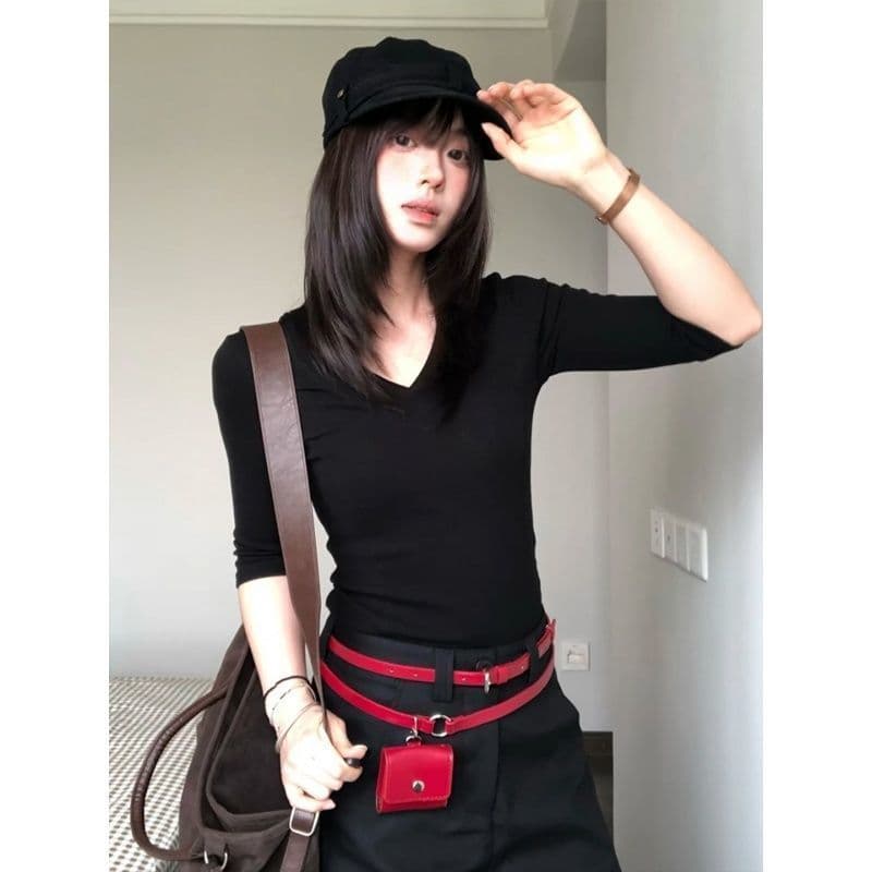 Chic Black Half Sleeve Top for Women Summer New Cropped Cap Sleeve T-Shirt Slim Fit Waist Korean Style Top