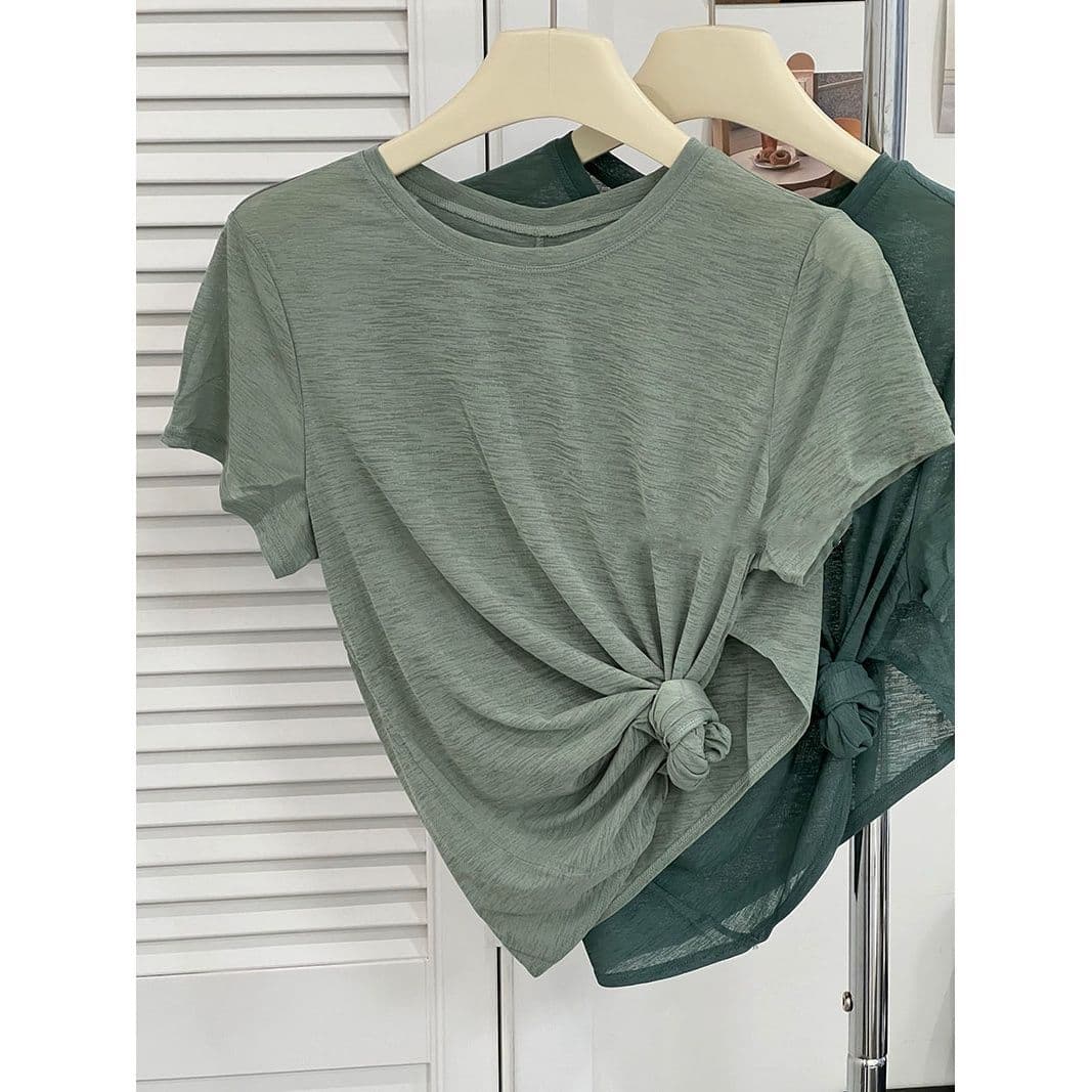 Gym Essential Yoga Top with Back Cutout Design Sheer Short Sleeve Summer T-Shirt Women's Sports Top