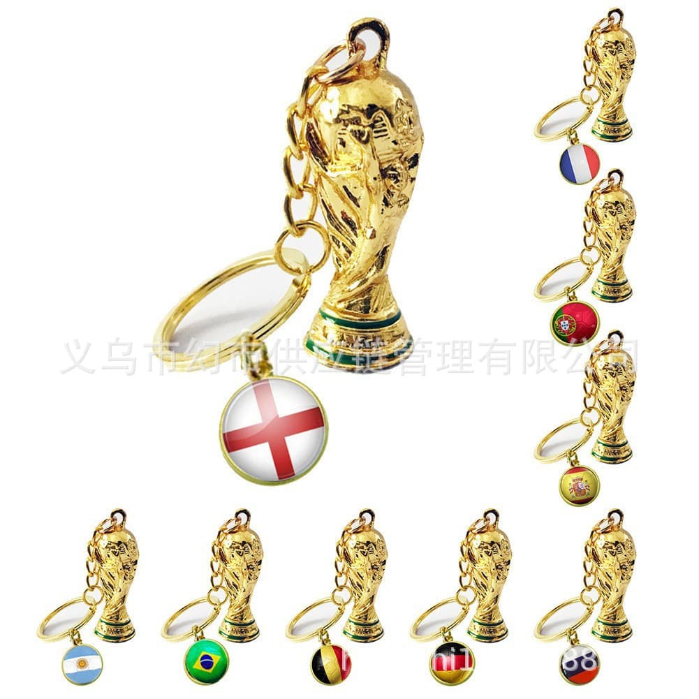 TikTok Hot Selling Football Souvenir Keychain Trophy World Cup Pendant 2026 Mini World Cup Trophy Charm S4