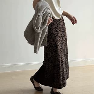 A-Line Leopard Print Long Skirt, Velvet Midi Skirt for Women, 2026 Fall/Winter New, Elastic High-Waist, Slimming, Fishtail Skirt