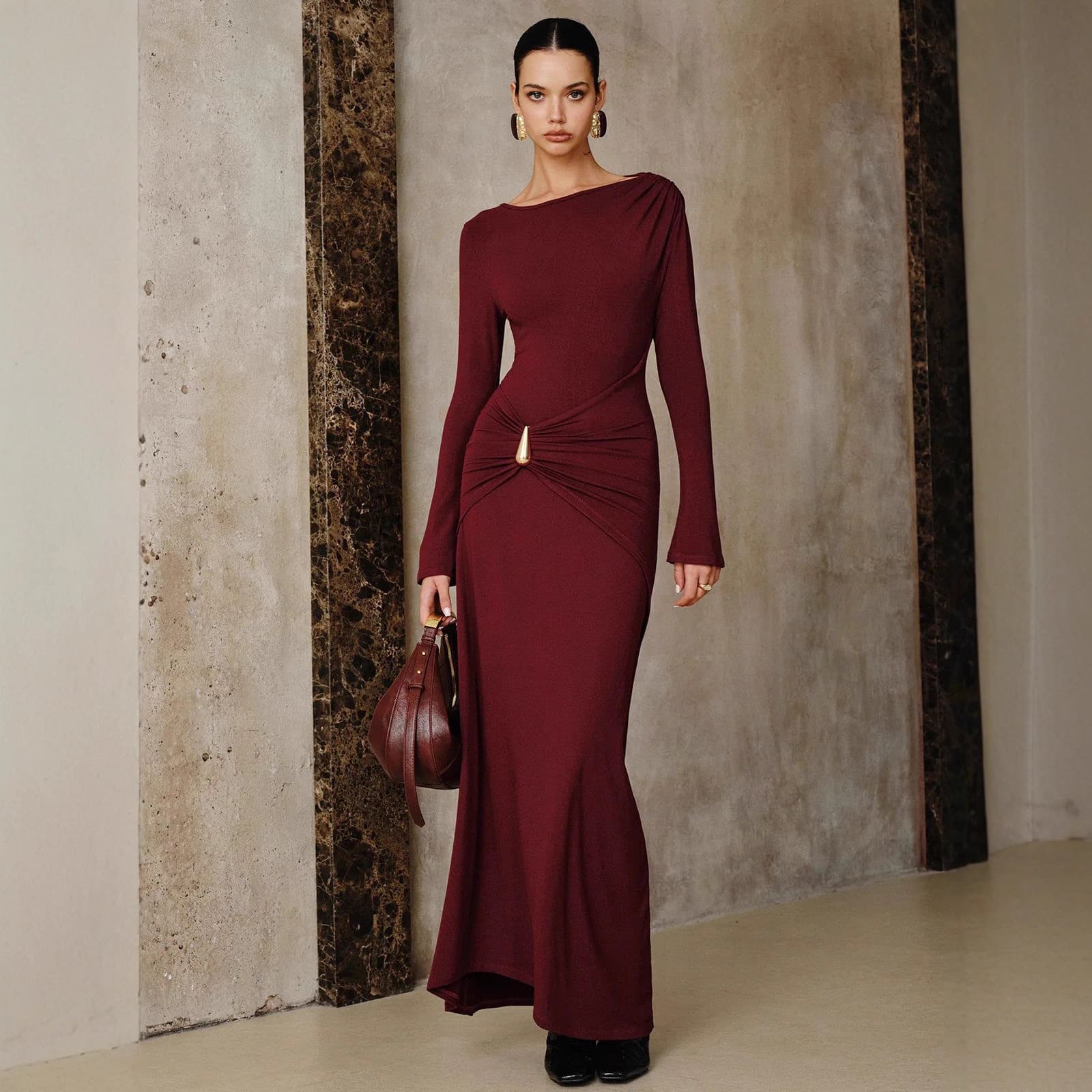 Women's Winter New Arrival Solid Color Fashion Long Sleeve Round Neck Dress with Metal Decoration, Slim Fit, European and American Style for Export