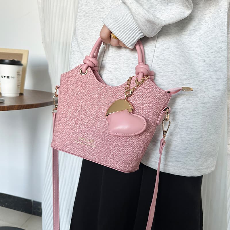 High-end niche bag for women 2026 new fashion versatile crossbody bag large capacity portable bucket bag for women wholesale