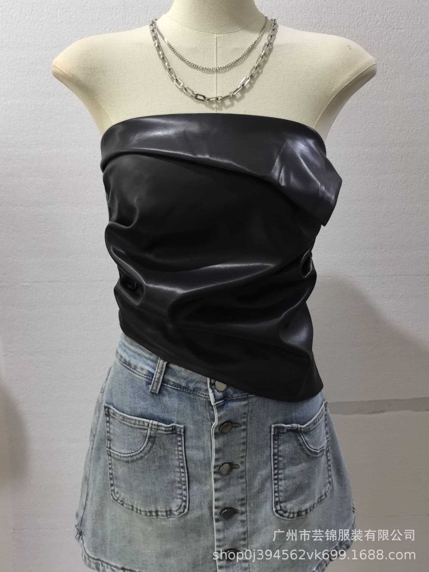New European and American Style PU Leather Zipper Versatile Pleated Bustier Vest Top for Women, Designed with Padding, Fitted Short Top