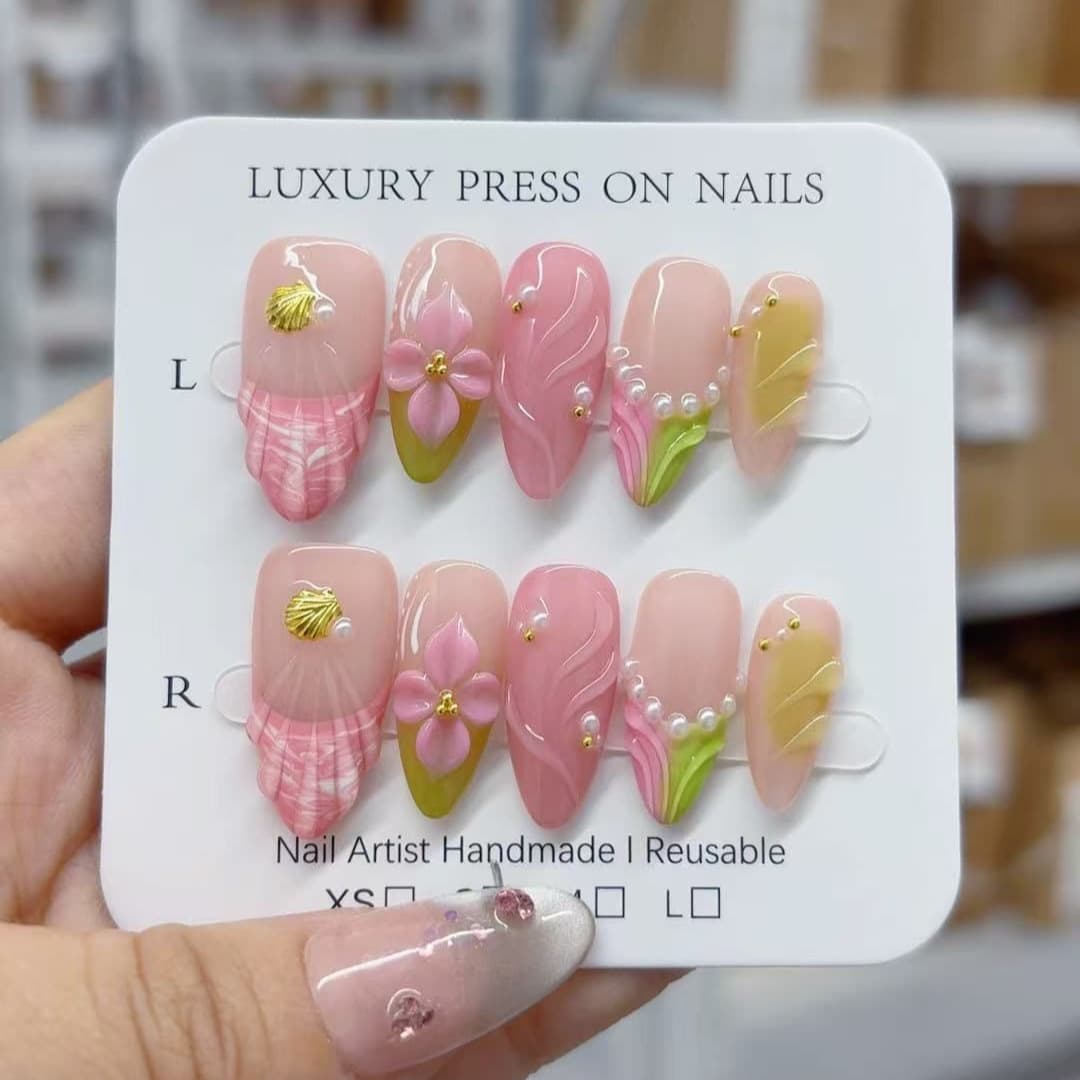 Best-selling dopamine sweet cool carved almond nails from Europe and America, removable press-on nails