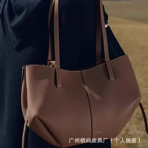 Cross-border Hot Selling Pol Boling En Wing Bag Cyme Cowhide Bucket Bag Tote Large Capacity Commuter Women