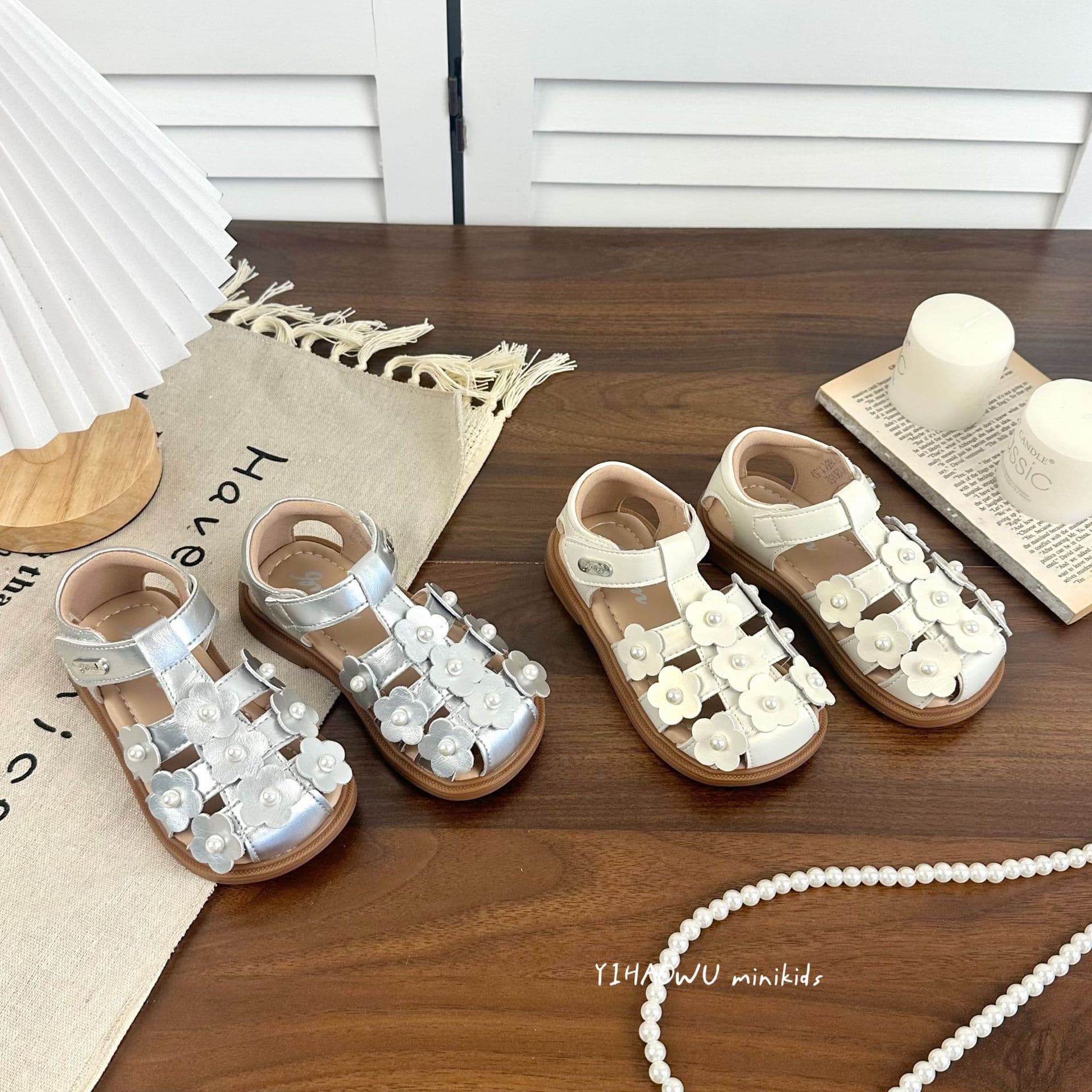 Children's Closed-Toe Sandals 2026 Summer New Style Girls' Sandals with Flower and Pearl Decoration Princess Shoes Beach Shoes