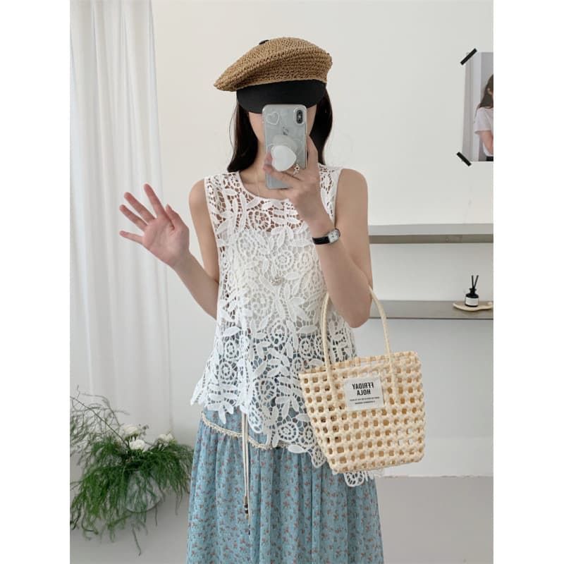 Bohemian Style Crochet Hollow Knitted Camisole Vest Women's 2026 Early Spring New Micro Fat MM Irregular Top