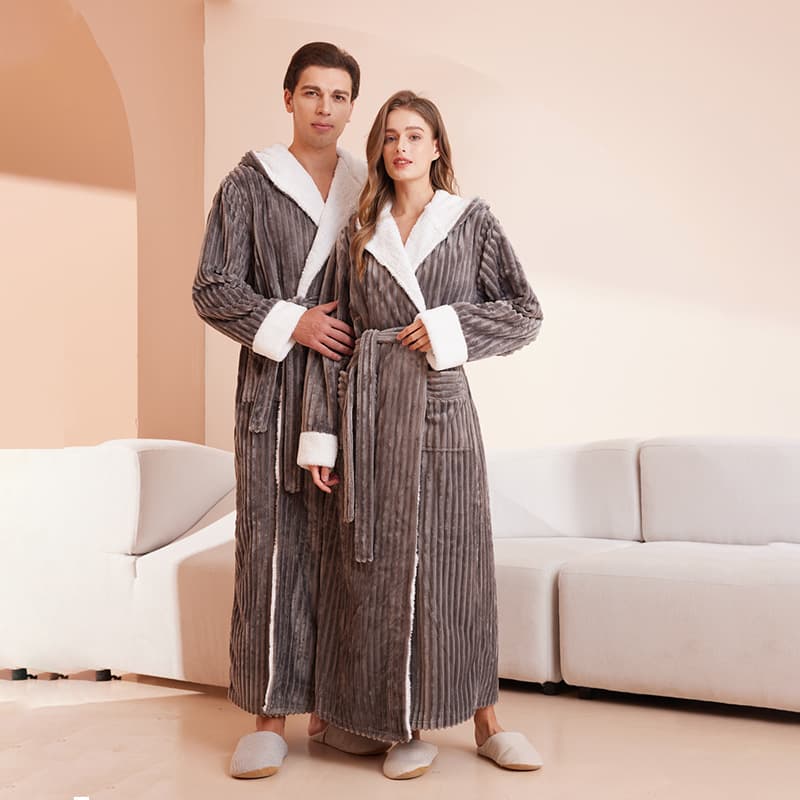 European Size Extra Long Plus Fat Cut Velvet Hooded Striped Couples Nightgown Men's and Women's Plus Size Flannel Bathrobe Autumn and Winter