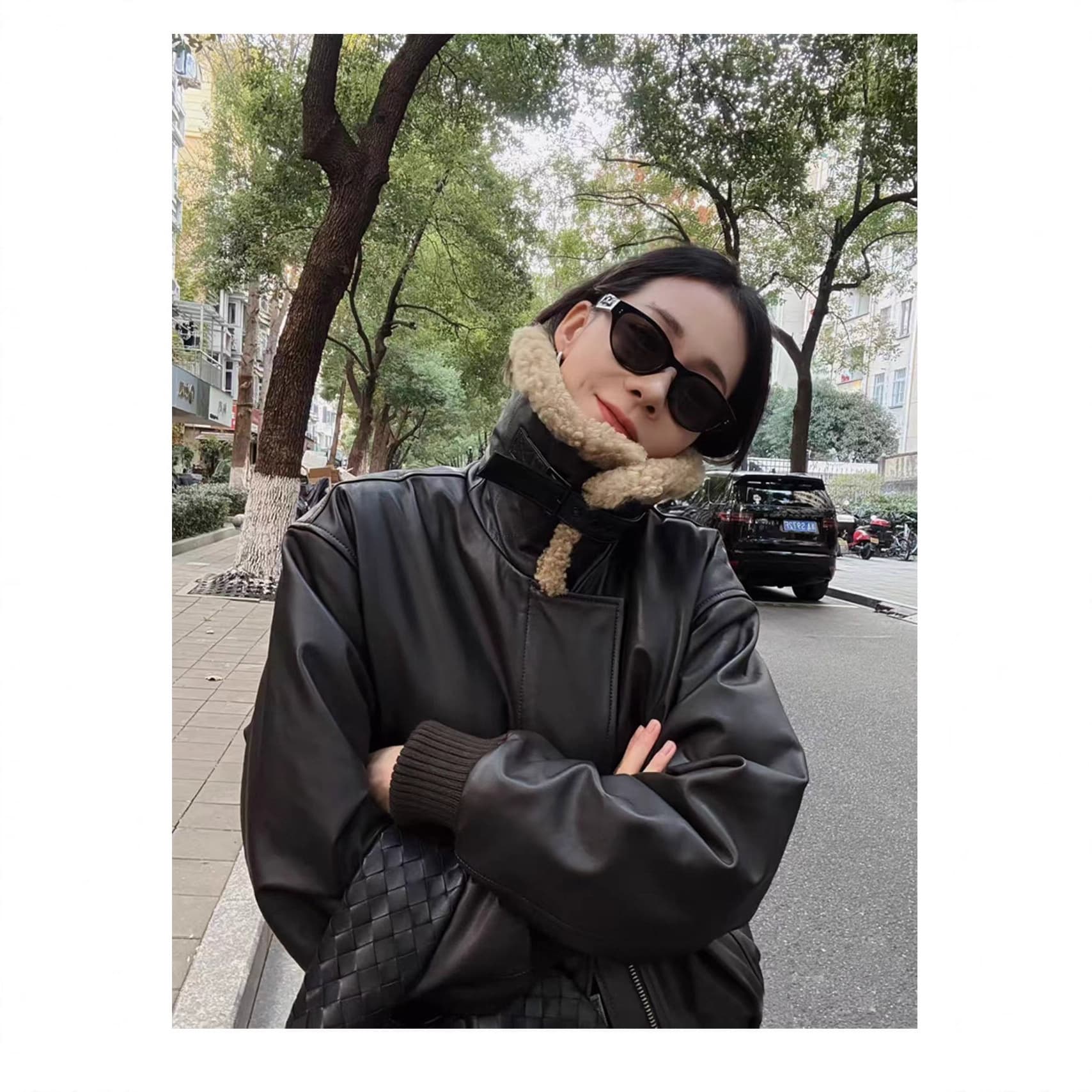 American Vintage Black Fur-Lined Leather Jacket Women's Autumn Winter Short Biker Jacket Street Style