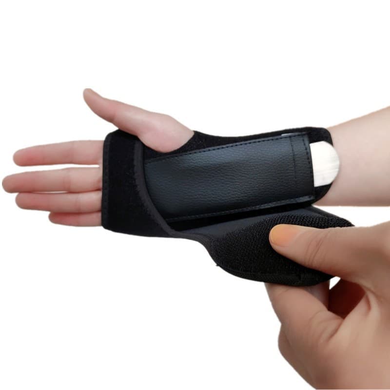 Wrist support with aluminum bar for palm and wrist protection.