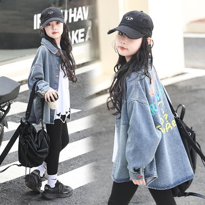 Middle and older children's spring and autumn coats, summer thin, stylish girls' long-sleeved denim shirts, junior high school girls' thin coats