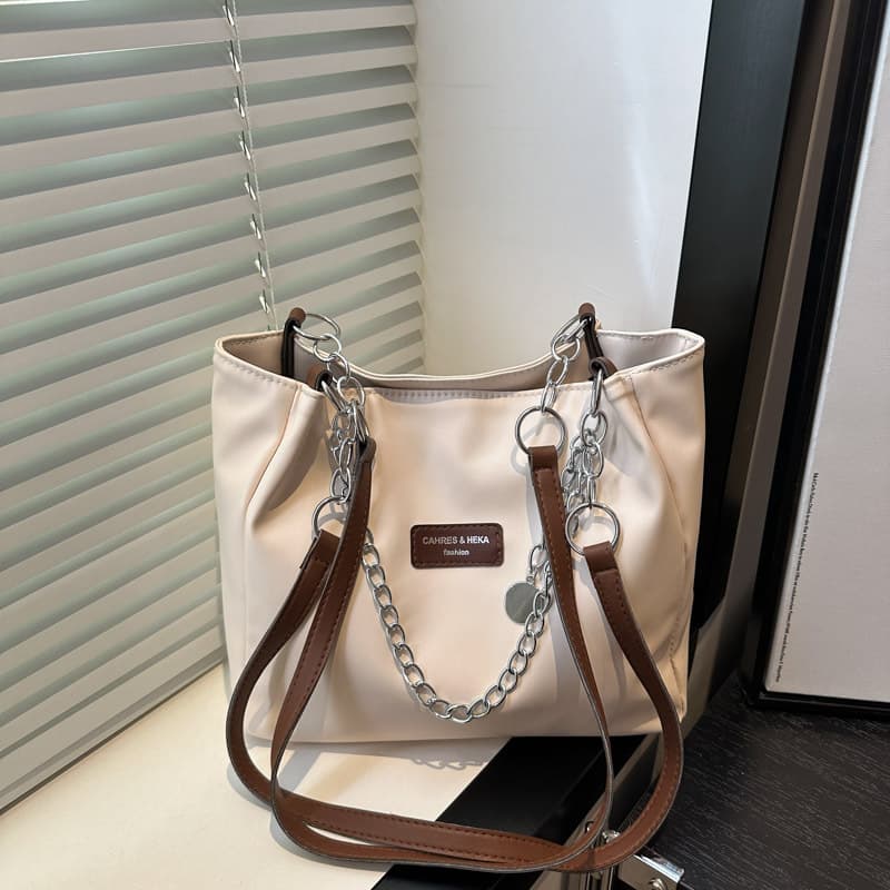 Korean high-looking bag for women 2026 new fashion large-capacity shoulder bag student class commuting tote bag