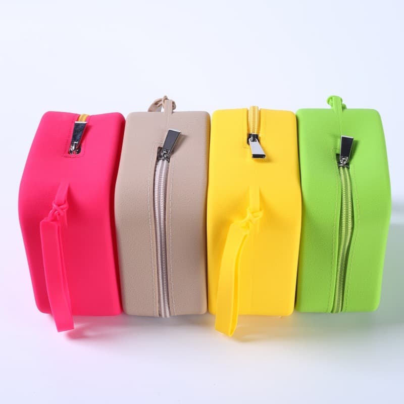 Cross-border silicone earphone storage bag portable coin purse data cable storage box wired earphone silicone storage bag