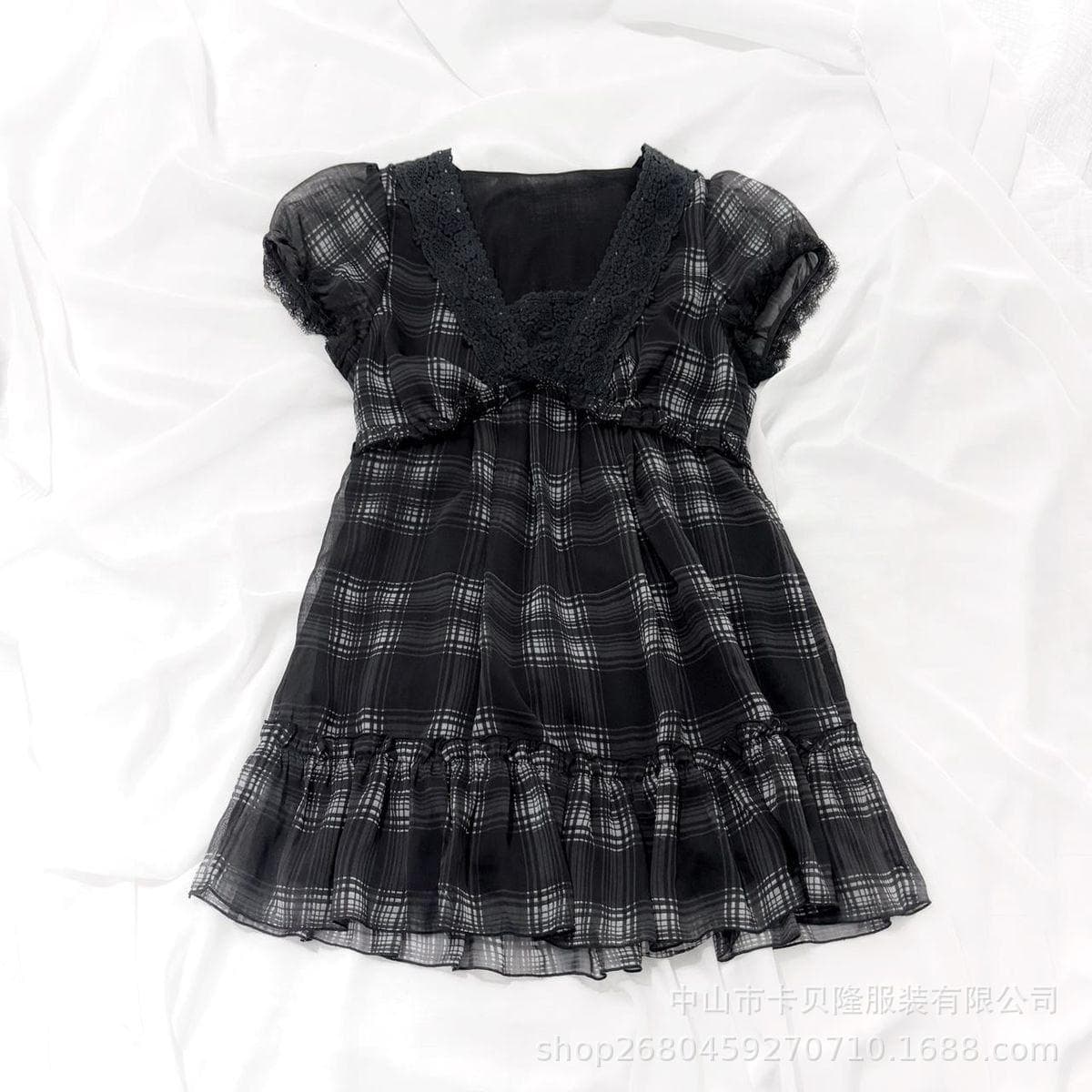 Y2K Sweet Cool Black Plaid Short Sleeve Lace V-Neck Underbust Gather Double Layer Ruffled Slim Fit T-Shirt