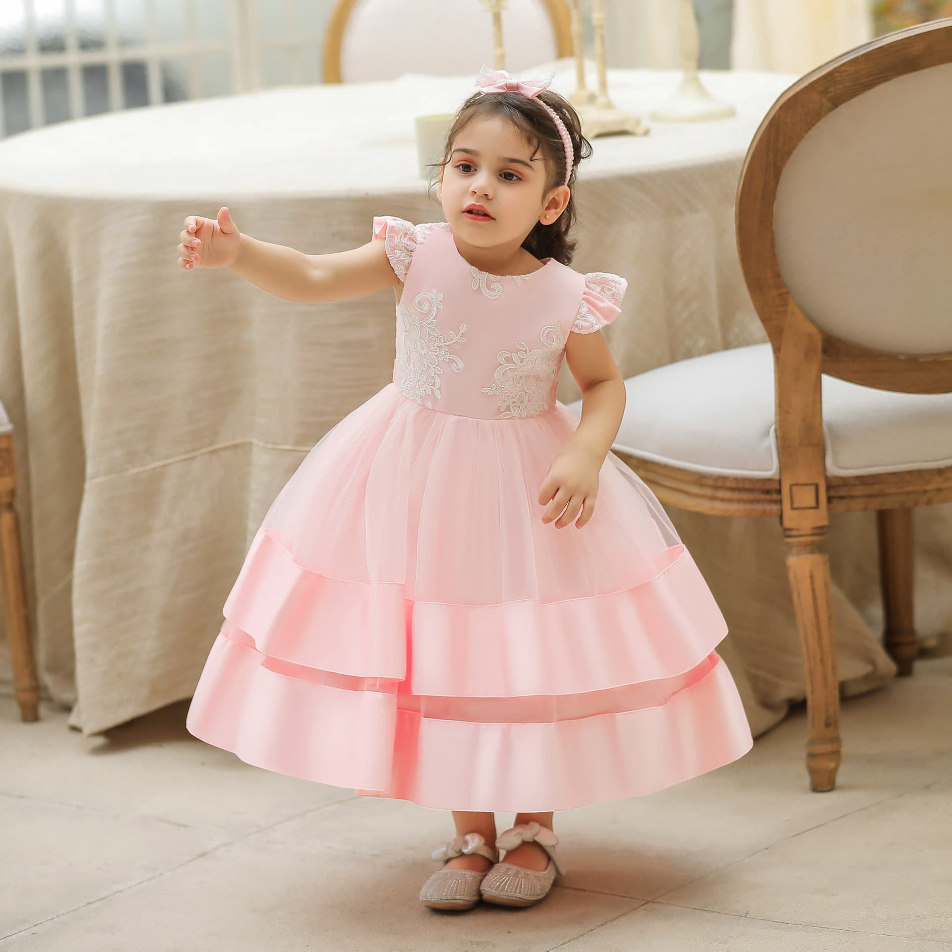 Princess Dress for Girls Children's Clothing Puffy Skirt with Flying Sleeves Cake Style Dress Small Flower Girl Dress Baby Dress
