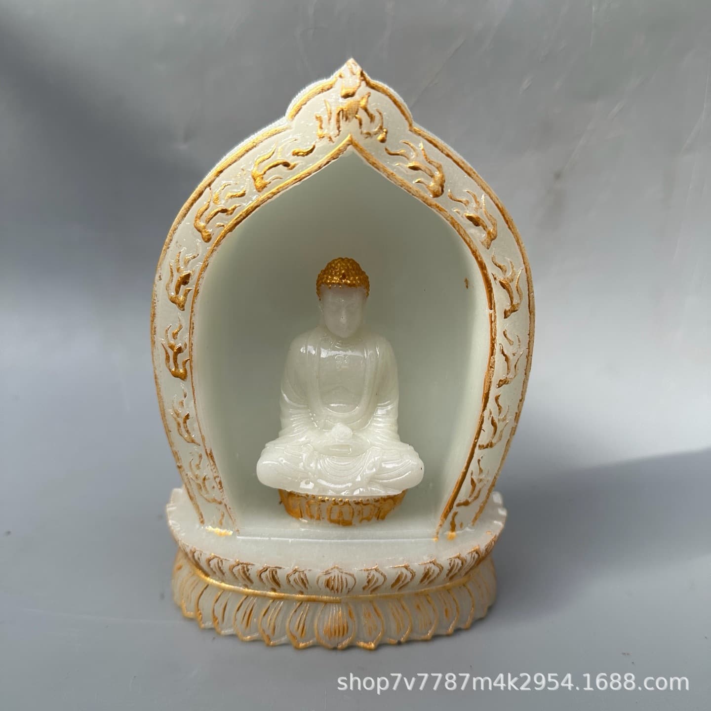 Factory wholesale resin crafts luminous gold Buddha home decoration ornaments live stream supply retail