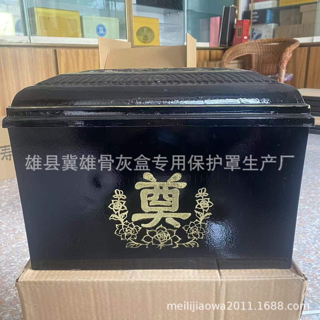 Exquisite dragon and phoenix coffin, special protective cover for urn, moisture-proof box, resin coffin, funeral supplies, cemetery coffin