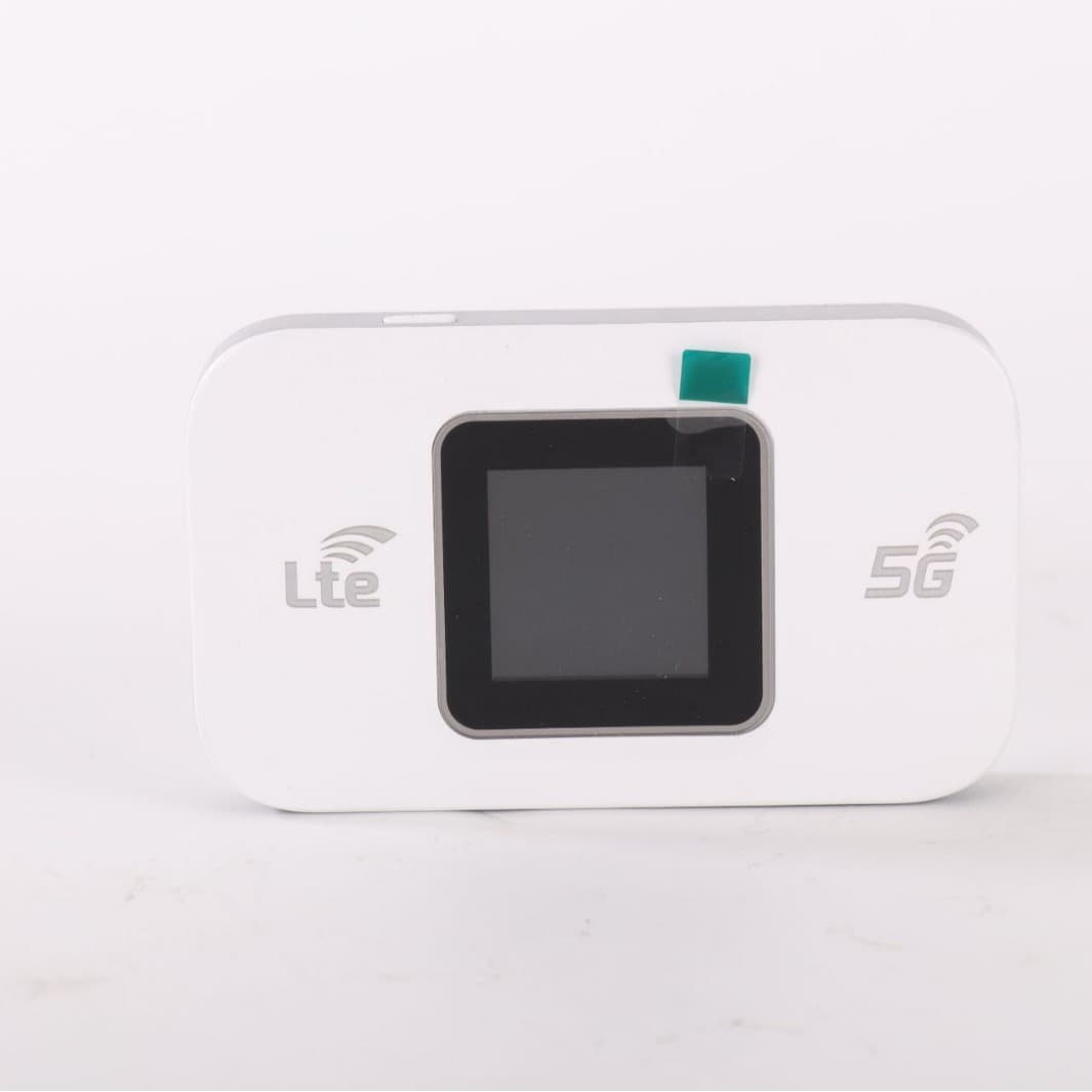 4G wireless wifi portable mobile router typ-c interface color screen 3000MhA plug-in card router