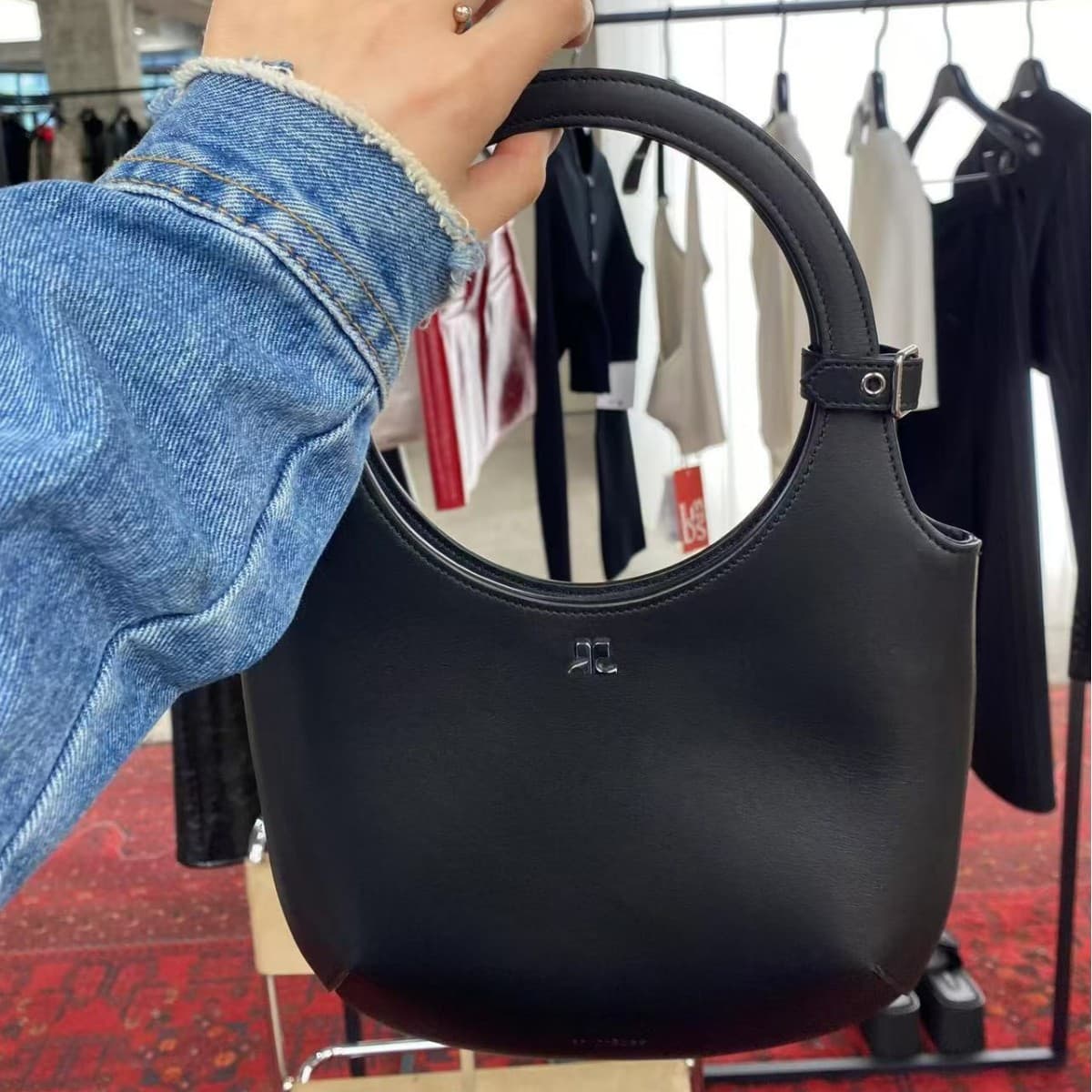 Cross-border new courreges Saint-Napa French sweet simple fashion one-shoulder crossbody bag simple moon bag