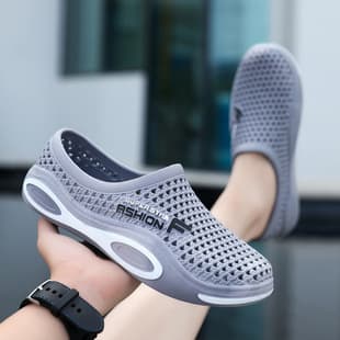 Crocs Style Shoes for Men, Summer Wear, Closed Toe Slippers, Driving Non-slip Sports Korean Trendy Casual Beach Sandals