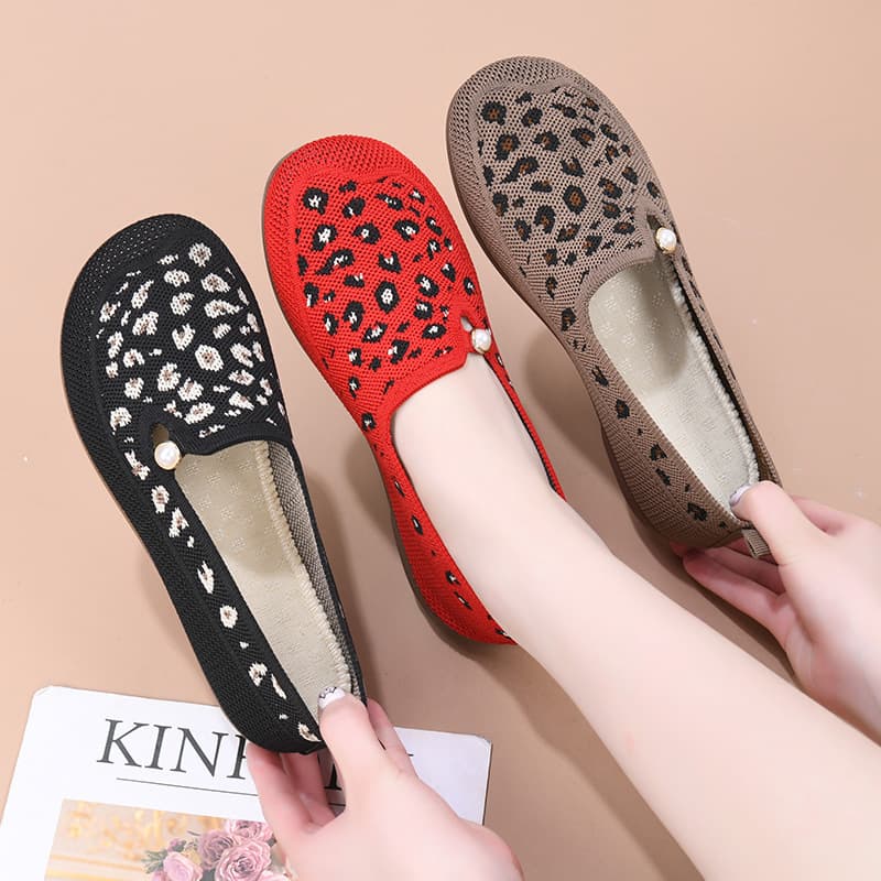 2025 Spring/Autumn Leopard Print Knit Women's Slip-On Shoes, Anti-Slip Soft-Soled Elderly Mom Shoes for Middle-Aged and Older Women