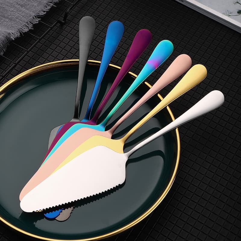 Cross-border Titanium-Plated Stainless Steel Cake Spatula Long Handle Triangular Serrated Cheese Knife Home Pizza Slicer Baking Tool