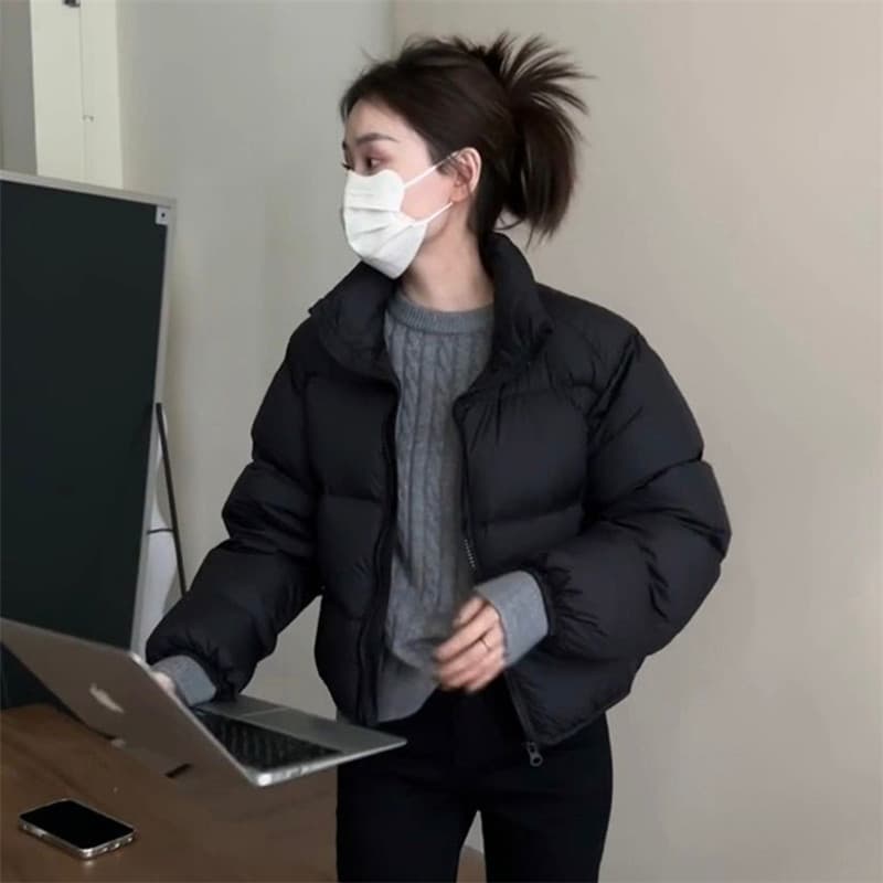 Kendou style light and short down jacket for women winter new 2025 Korean version loose small man jacket