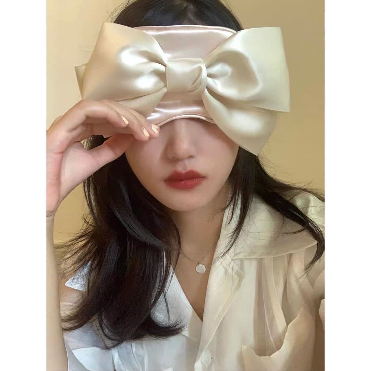 Wonderful bow simulated silk blackout sleep eye mask for pure desire travel shooting artifact factory wholesale full blackout