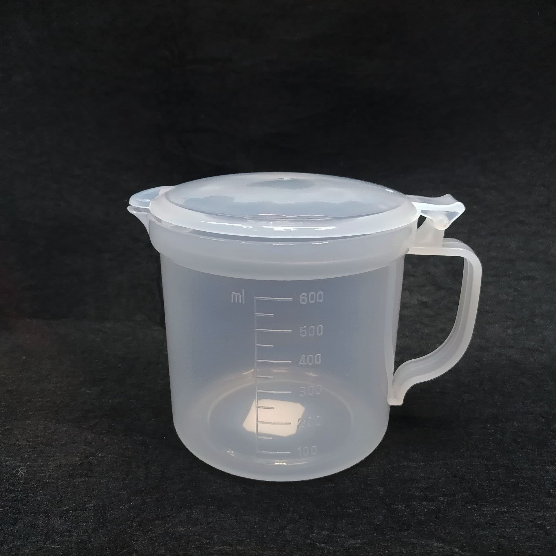 Lidded Milk Cup with 600ml Graduations, Microwave-Safe Water Cup Wholesale Model RS-201680