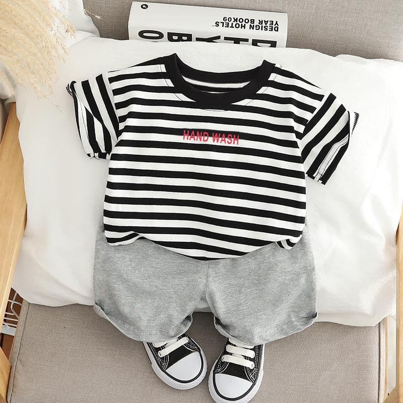 2025 Summer Boys' Short Sleeve and Shorts Two-Piece Set