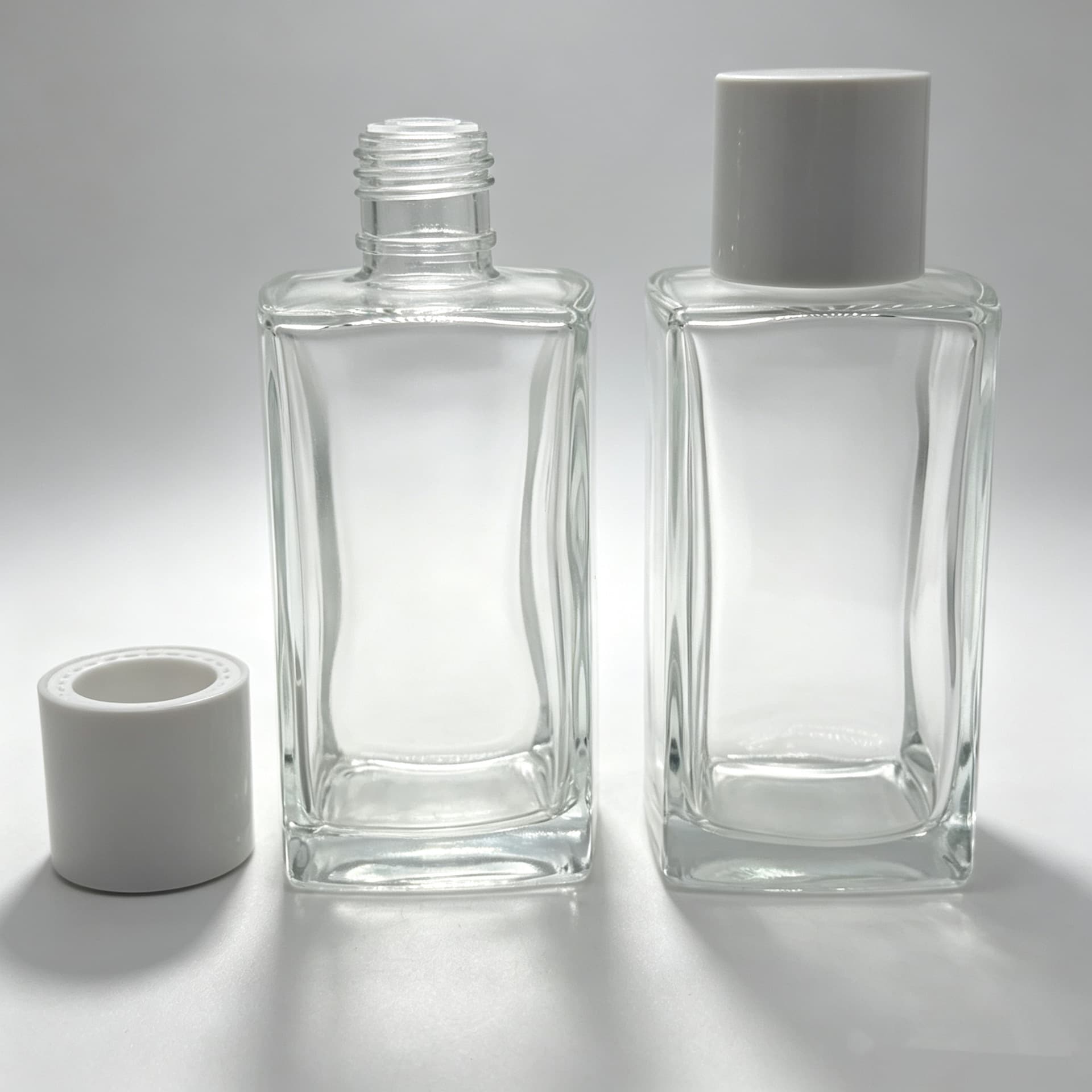 250ml Large Capacity Toner Square Glass Bottle Square Makeup Remover Bottle with Inner Plug and Water Cap Beauty Care Bottle