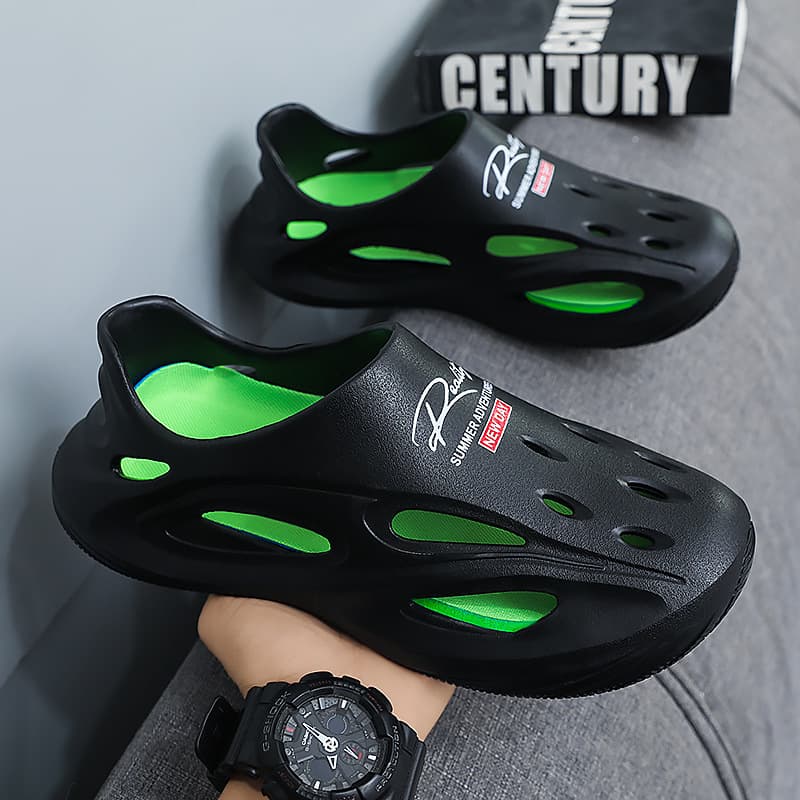 Coconut Clog Sandals for Men Summer Outdoor Comfortable Sports Driving Shoes Toe-Covered Beach Sandals