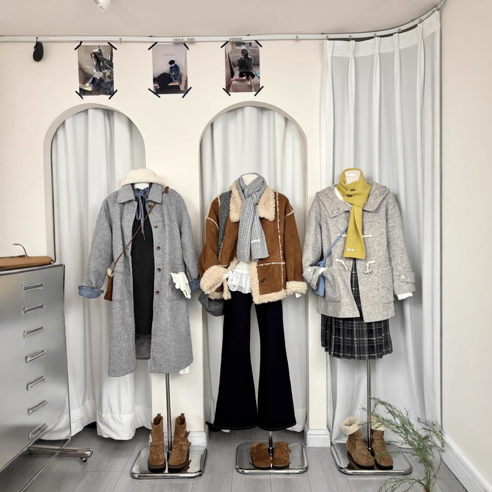 Guangzhou Thirteen Hongs stalls clearance, high-quality women's winter down jackets and cotton coats, live streaming wholesale for physical stores.
