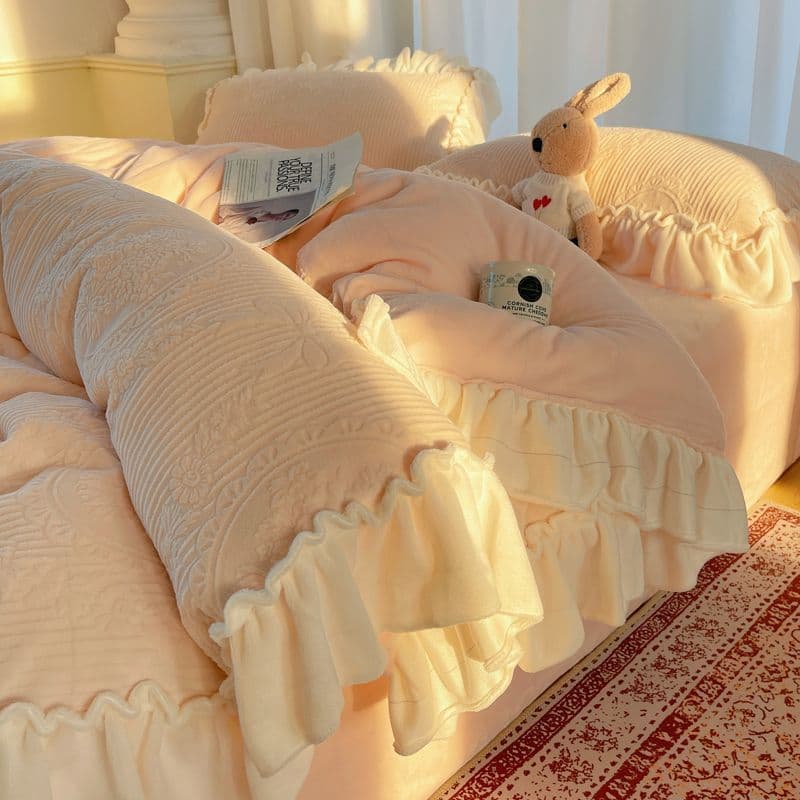 Princess-style bow milk fleece four-piece set, winter coral fleece carved duvet cover, bed sheet, flannel three-piece set