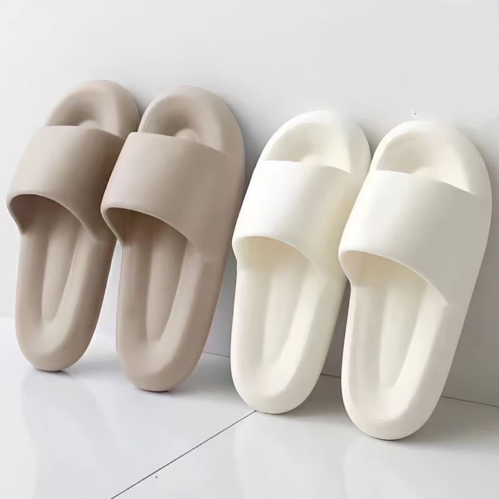 New Slippers for Women Summer Indoor Home Bathroom Anti-Slip Thick Sole Cloud-Like Sandals Women Outdoor