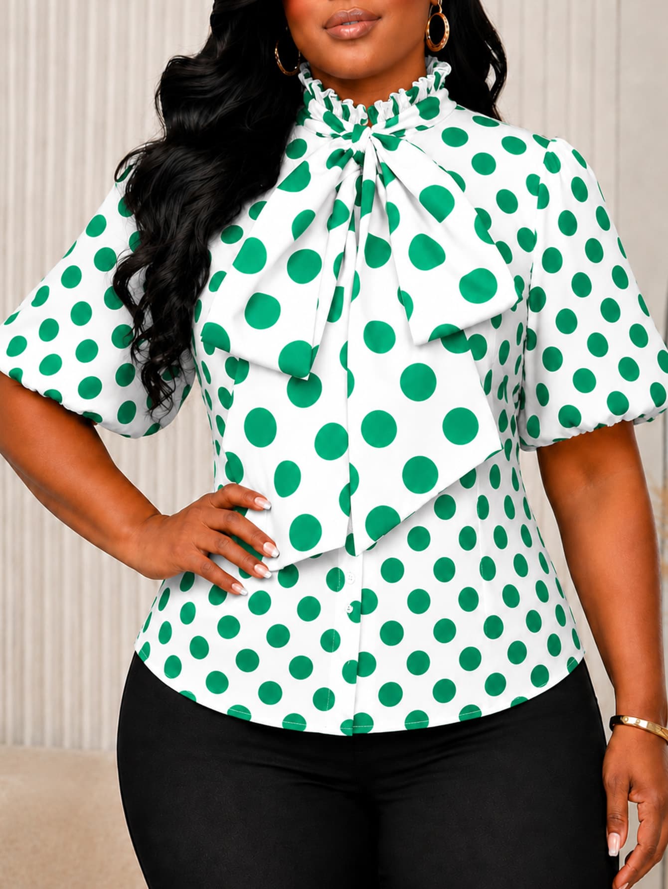 Cross-border plus size women's polka-dot bow shirt, fungus edge stand-up collar, puff short-sleeved waist top TOP