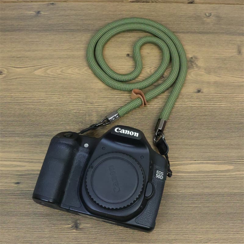 Multi-functional mirrorless camera neck strap, compatible with Canon R50, Sony ZV-E10, Nikon Z30 lanyards