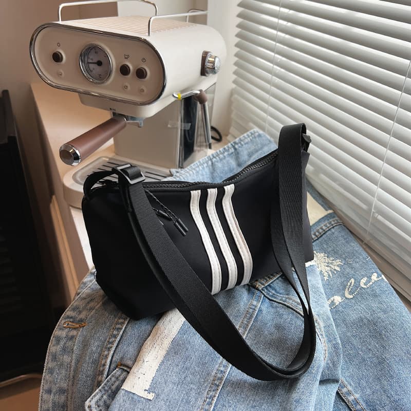 Summer Fashion Sporty Small Square Bag for Women, New 2026 Summer Sweet and Cool Spicy Girl Style Textured Crossbody Bag