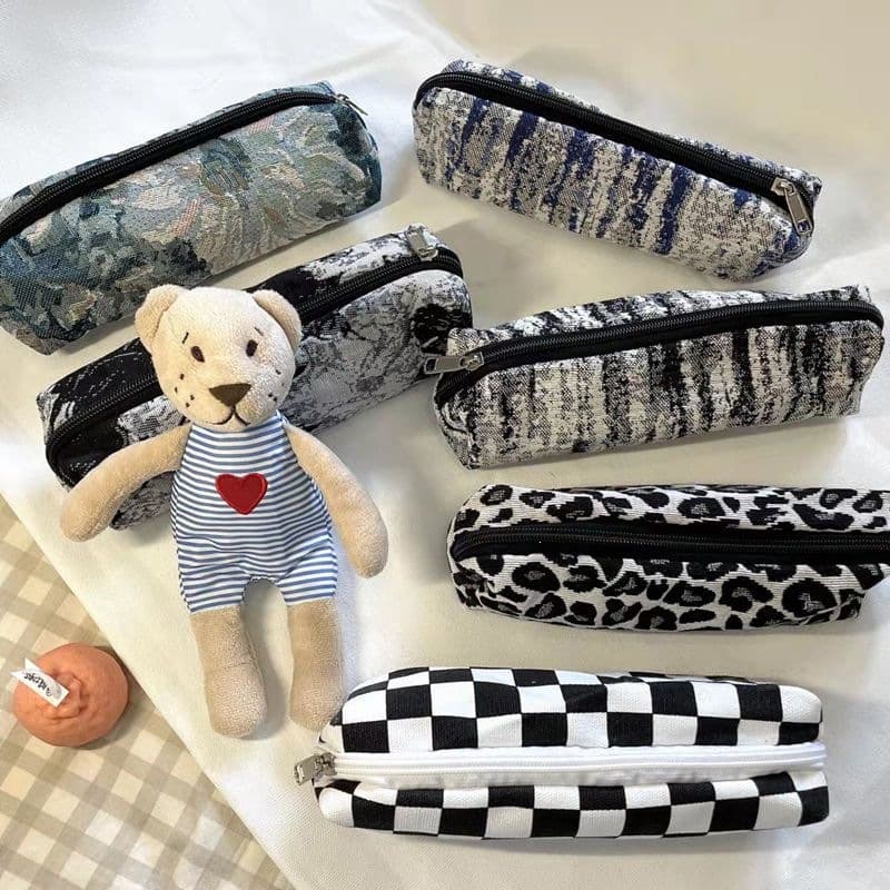 Student Pencil Case Simple Trendy Cosmetic Large Capacity Brush Bag Stationery Pouch Retro A5