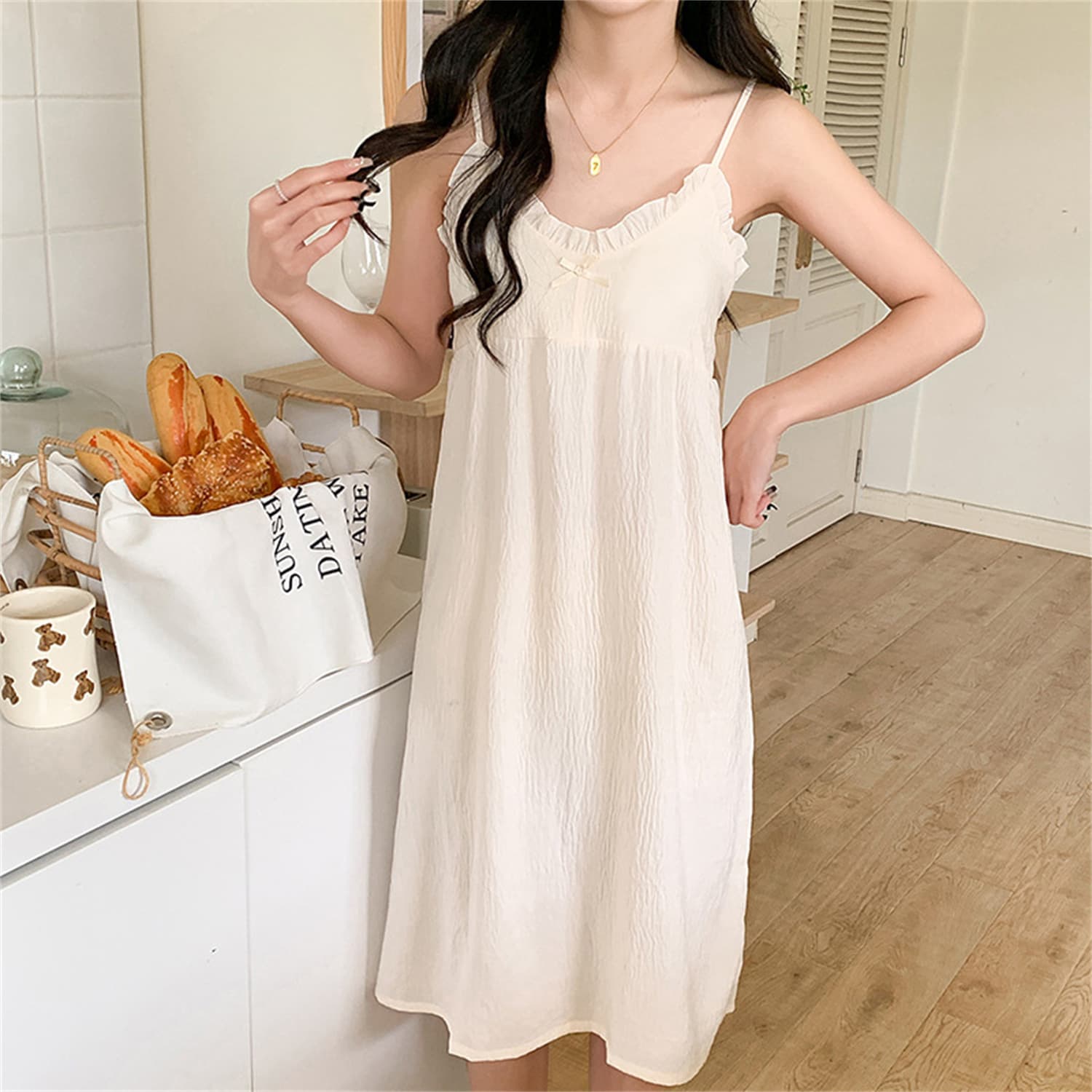 New Style Cloud Cotton Suspender Nightgown for Women, Summer Thin Pajamas, Sweet and Gentle Student Nightgown with Breast Pads, Home Wear