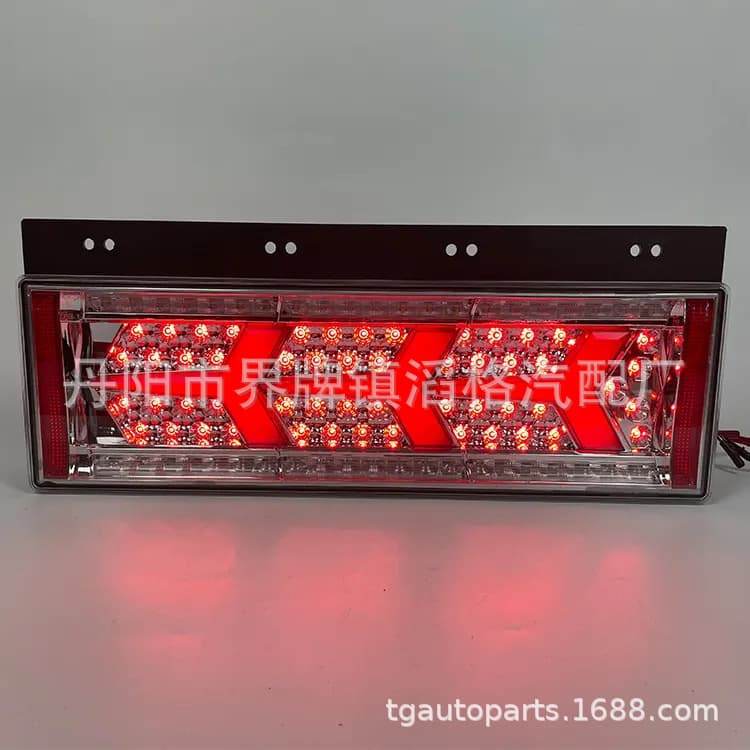 Factory Supply Three-Color Japanese Truck Tail Light Airplane-Shaped LED Truck Rear Tail Light Japanese Heavy Truck Marker Light