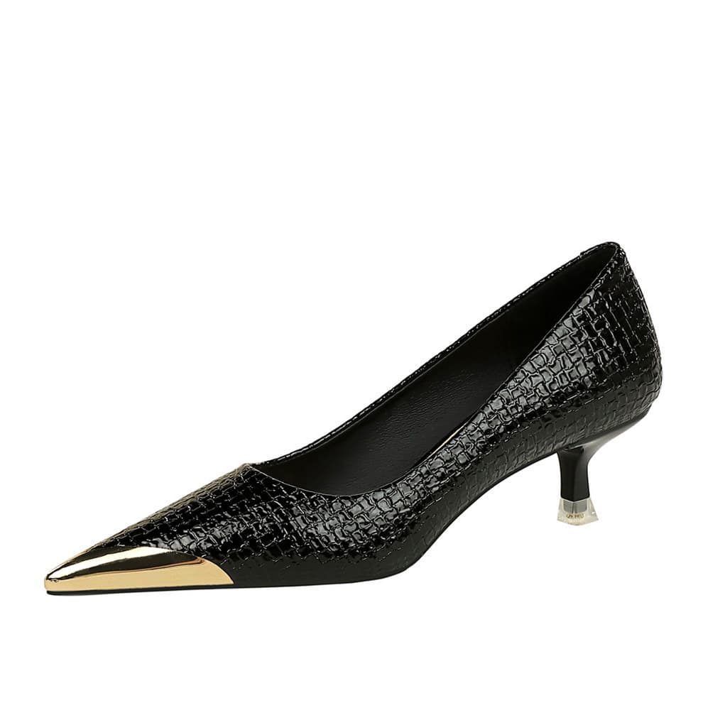 Vintage European-American Style Women's Banquet Shoes, Slim Heel Mid Heel Shallow Mouth Metal Pointed Toe Snake Print Flats