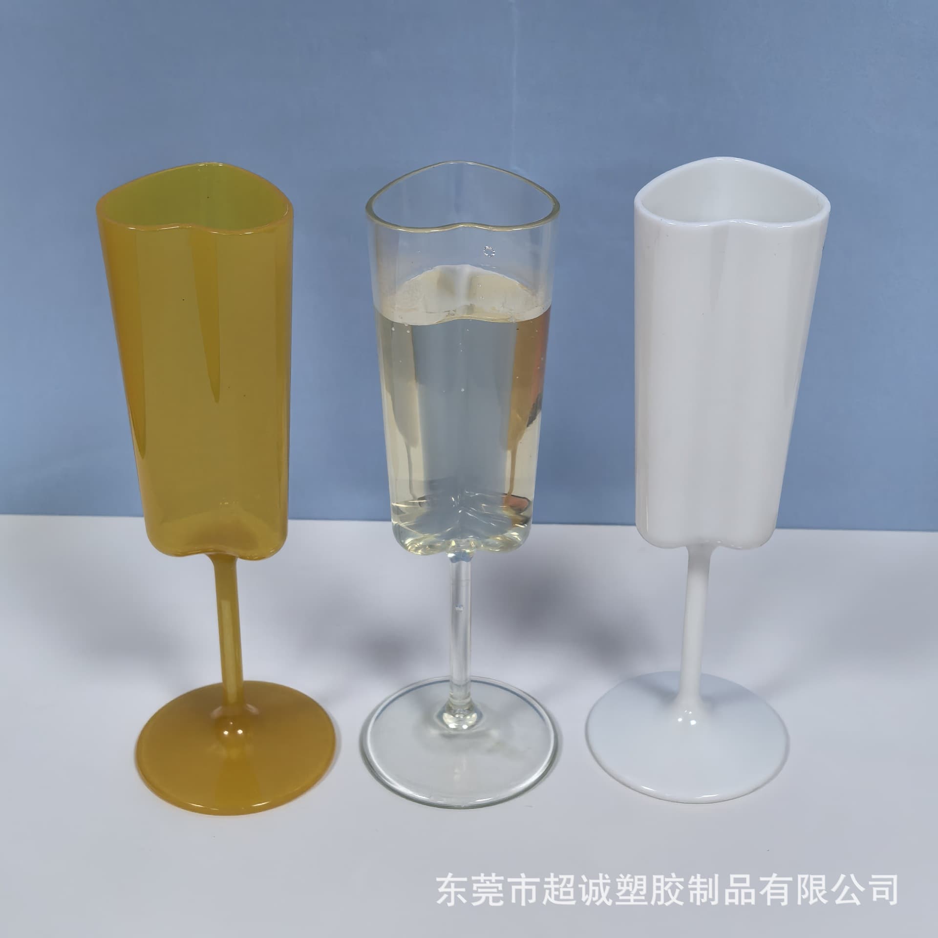Creative Heart-shaped Cup Valentine's Day Transparent PS Plastic Red Wine Glass American Colorful Champagne Cup Shatter-resistant Acrylic Cup