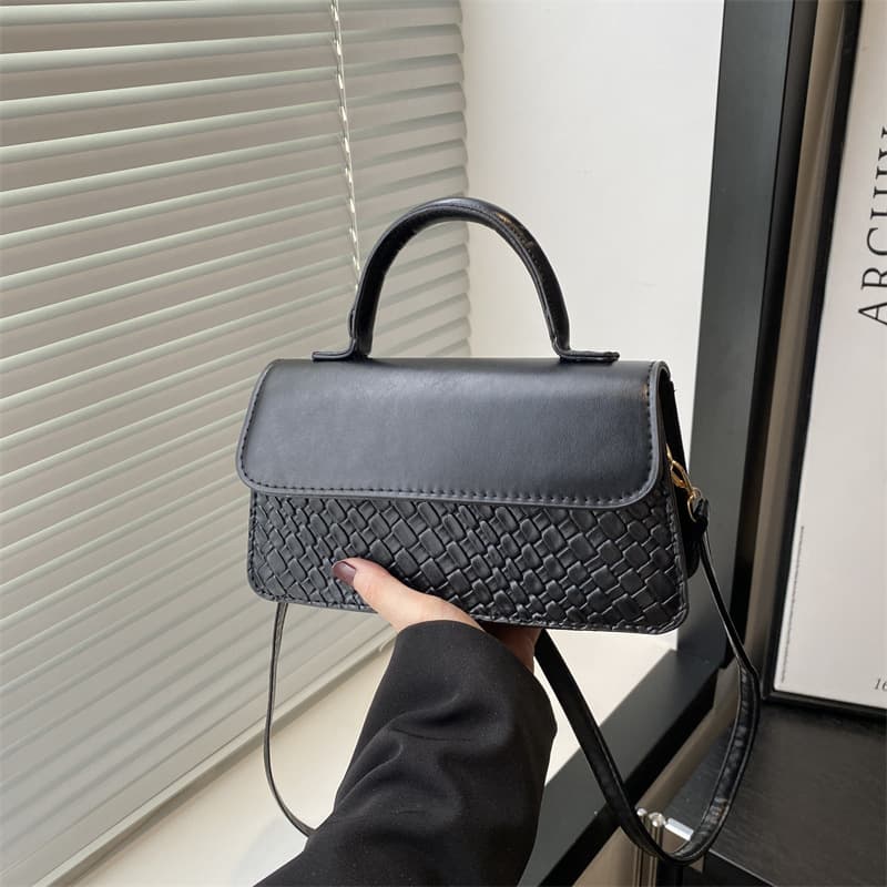 Western Style Bag Women's Bag Spring 2025 New Simple Fashion Shoulder Crossbody Bag Commuter Handbag Wholesale