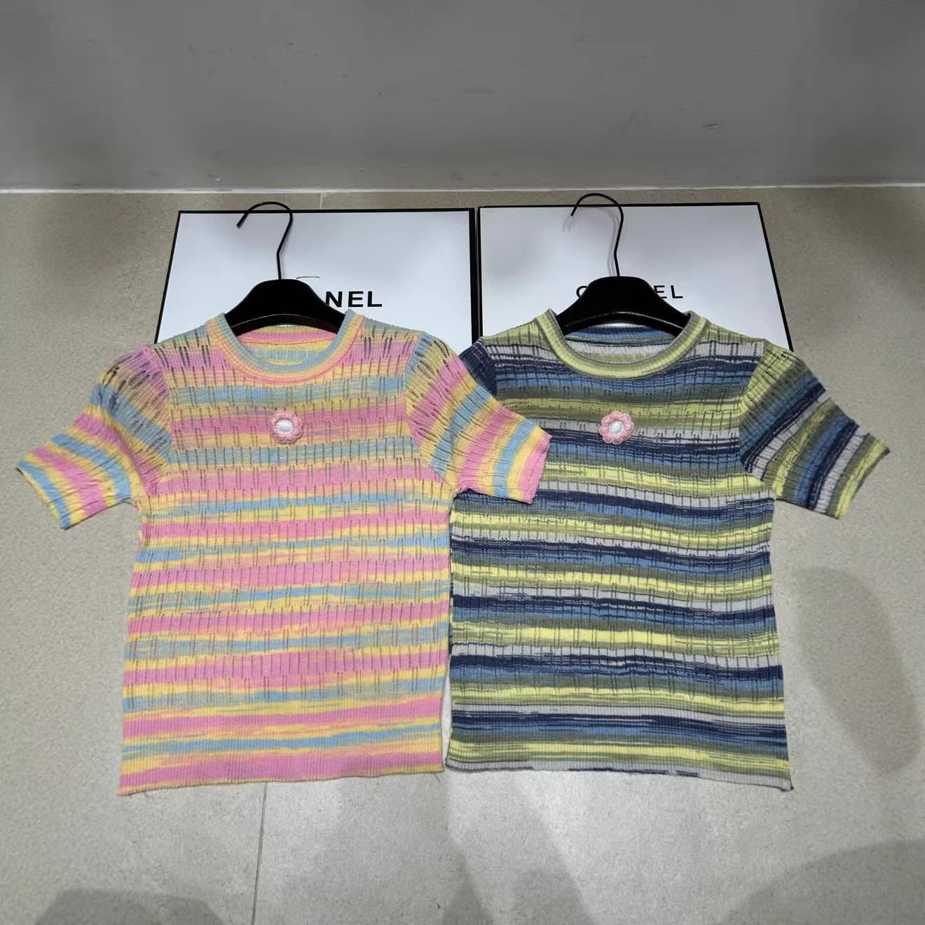 2026 Summer New Knitted 3D Floral Striped Short Sleeve Pullover Loose Versatile Women's Hollow Out Top